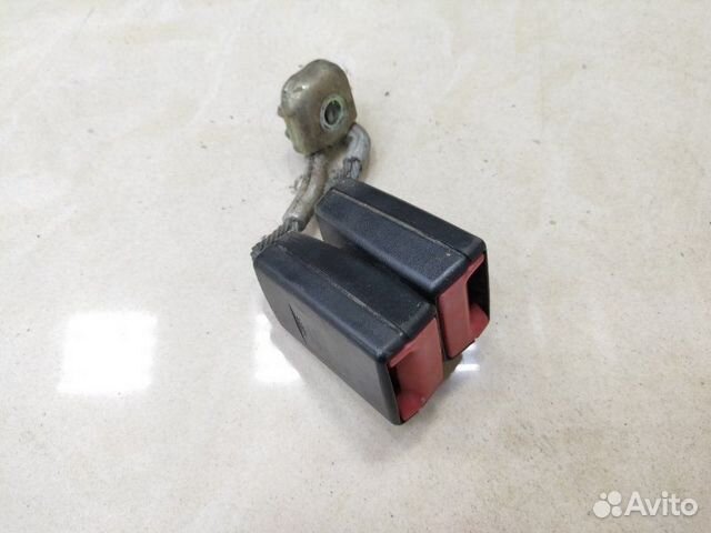 Ответная часть ремня задняя Volkswagen Passat B6