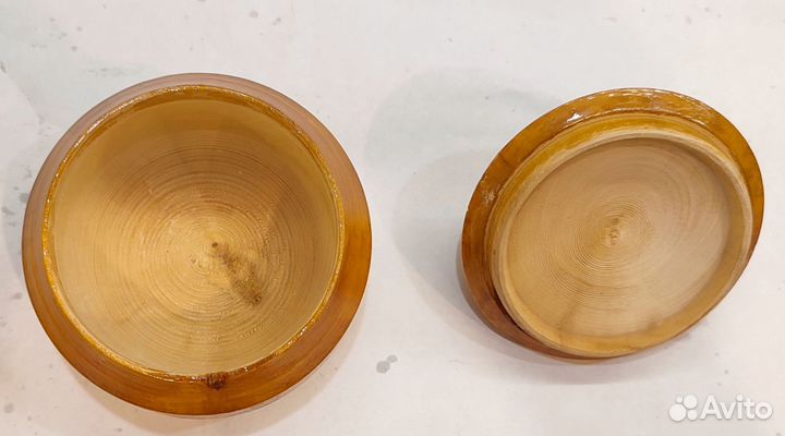 Деревянная шкатулка