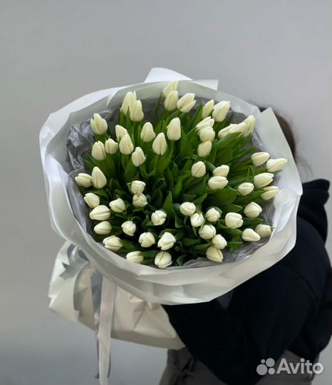 Букет из 51 тюльпана