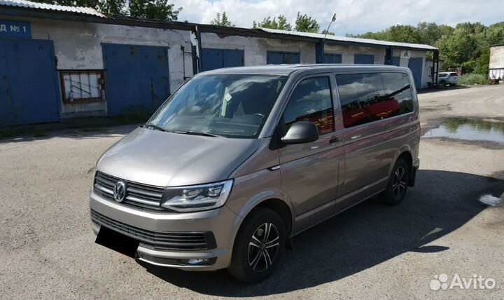 В разборе Volkswagen Multivan (T6)