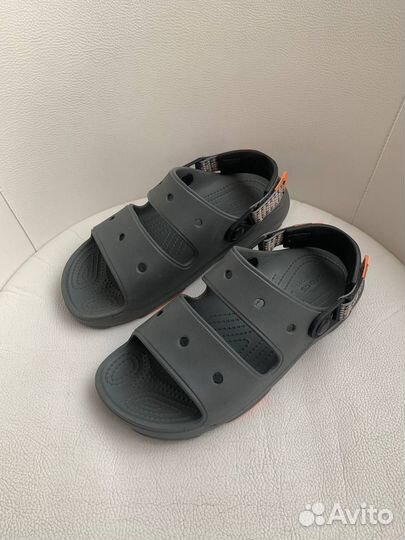 Crocs m6 w8