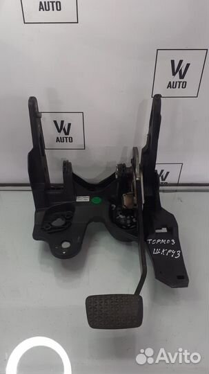 Педаль тормоза Шевроле Круз