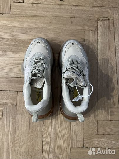 Продажа женской обуви