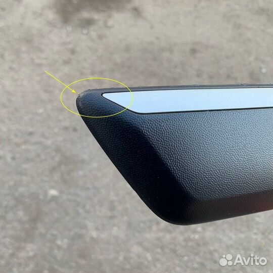 Молдинг задней правой двери Yeti