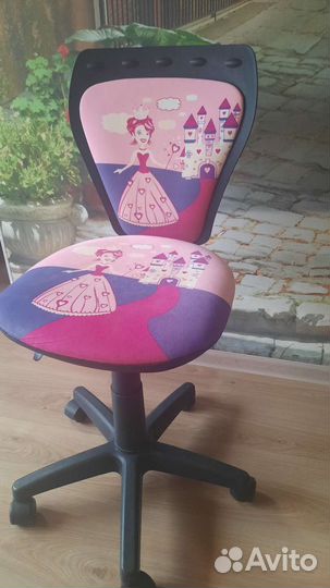 Детский стульчик