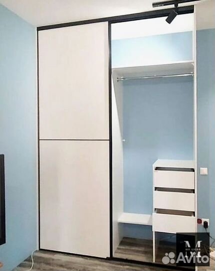 Шкаф с антресолью