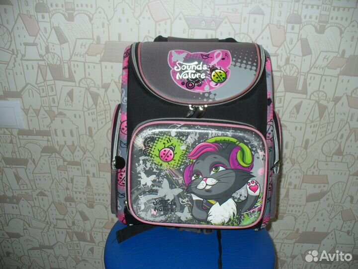 Школьный рюкзак