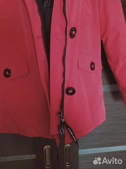 Женская парка Canada goose модель Montebello