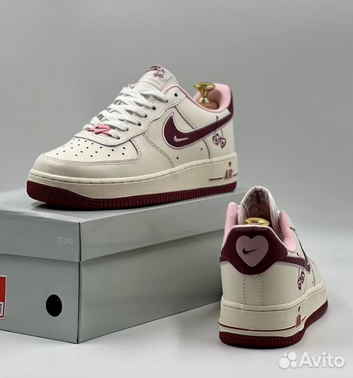 Женские кроссовки Nike Air Force 1 wmns