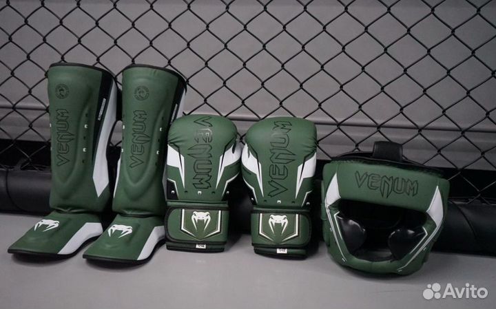 Боксерские перчатки venum хаки