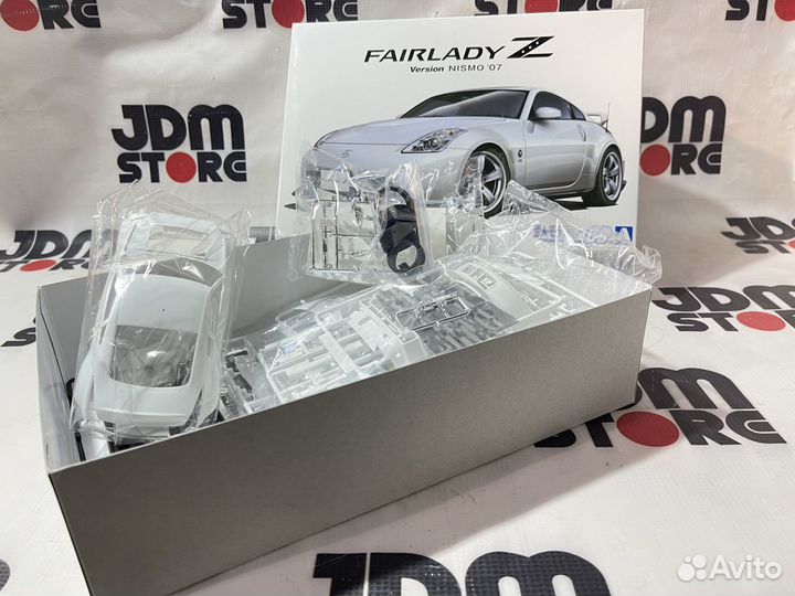 Сборная модель Nissan Z33 FairladyZ Version Nismo
