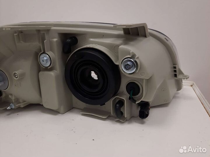 Фара левая Chevrolet aveo t250