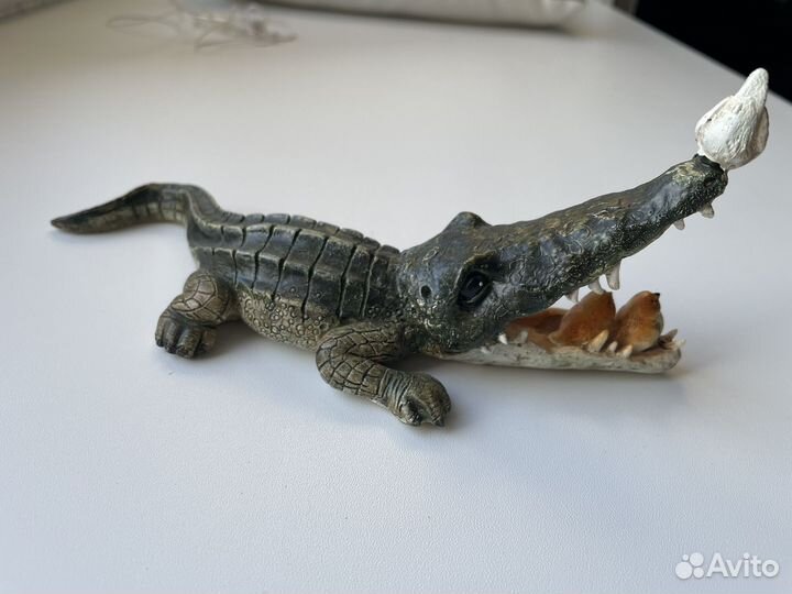 Сувениры статуэтки