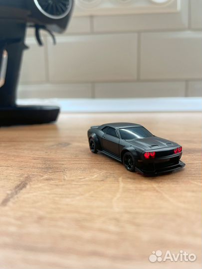 Гоночная rc модель dodge challenger 1:76