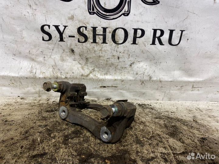 Скоба суппорта задняя Ssangyong Actyon 2 D20DTF