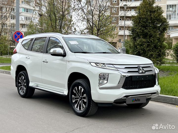 Mitsubishi Montero Sport 3.0 AT, 2022, 56 км