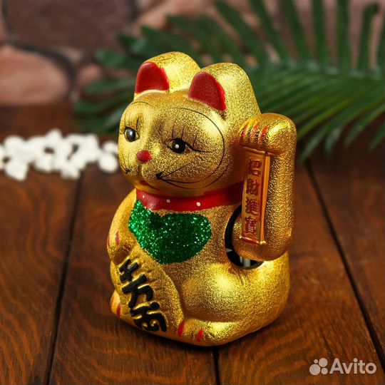 Сувенир маятник кот 