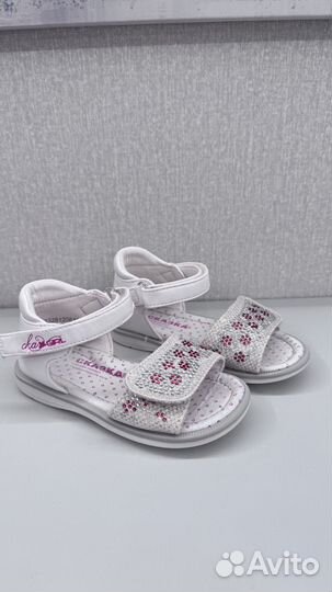Сандалии для девочки
