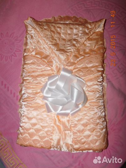 Конверт на выписку. нежно-персикового цвета