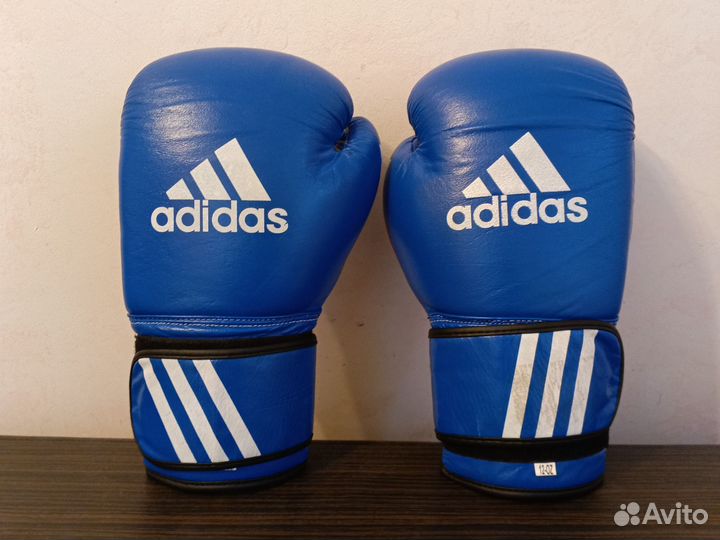 Боксерские перчатки 12 oz