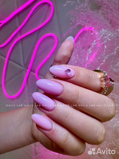 Модель маникюр сегодня