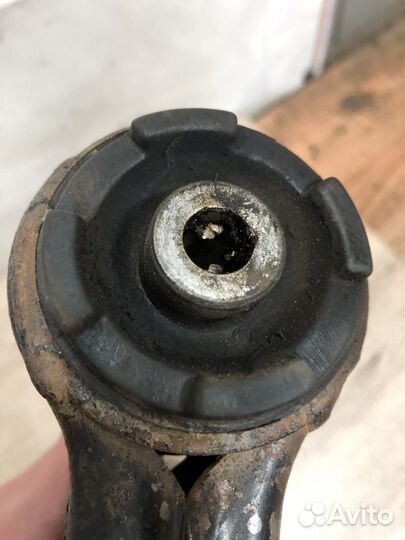 Рычаг передней подвески Opel Astra h