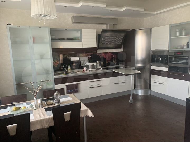 4-к. квартира, 118,3 м², 13/16 эт.