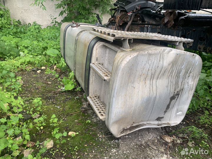 Топливный бак MAN TGA 780 литров