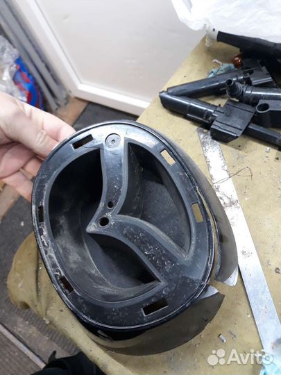 2017- 21 Сх5 Эмблема решетки радиатора подиум Cx-5