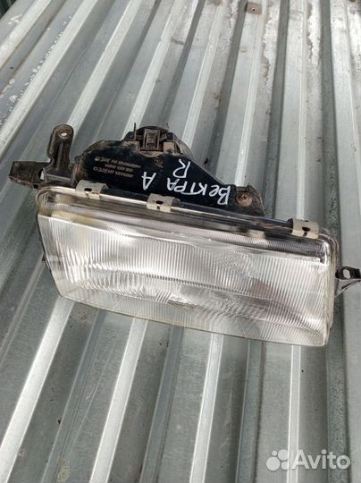 Фара правая Opel Vectra A