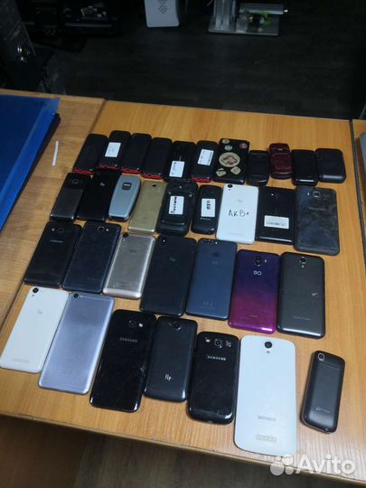 Куча телефонов