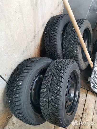 Зимний комплект р 14 на ваз 4 *98