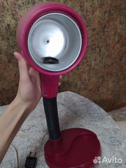 Настольная лампа