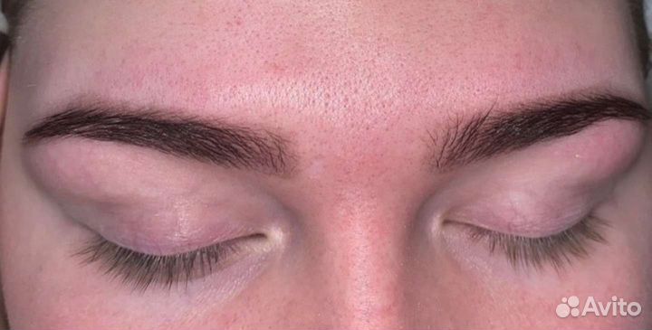 Мастер бровист