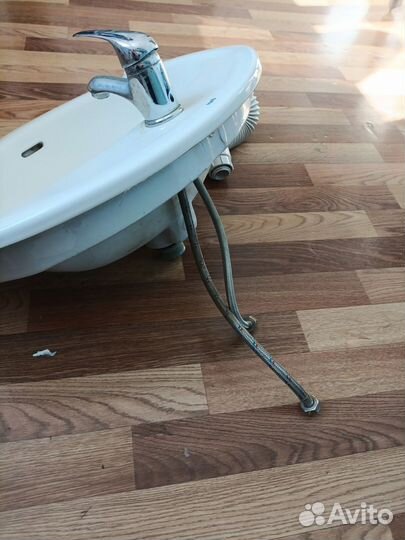 Раковина накладная бу