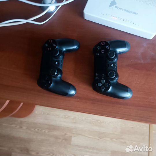 Игровая приставка ps4