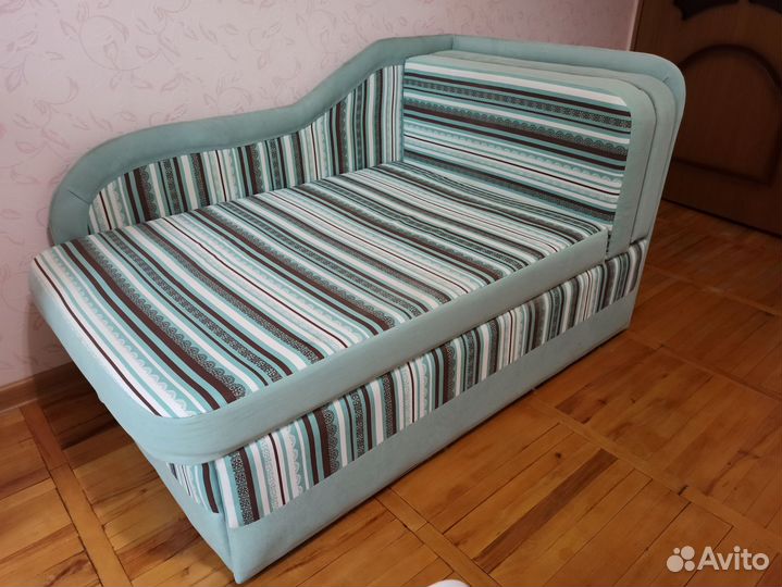 Кушетка, Кровать Бриг