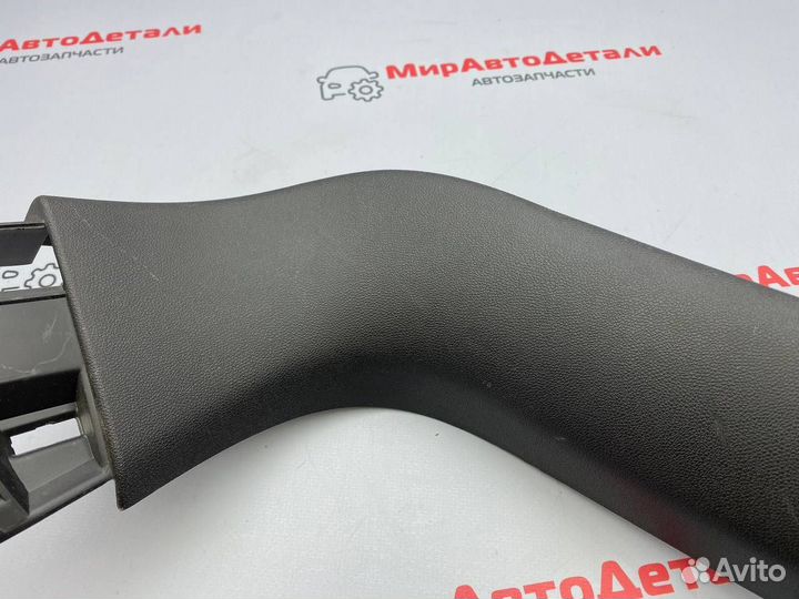 Обшивка крышки багажника Chevrolet Equinox 3 2020