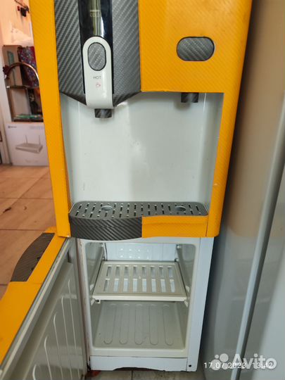 Продаётся кулер напольный с холодильником