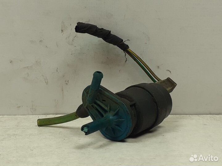 Насос омывателя Volkswagen Passat B3 1988-1993