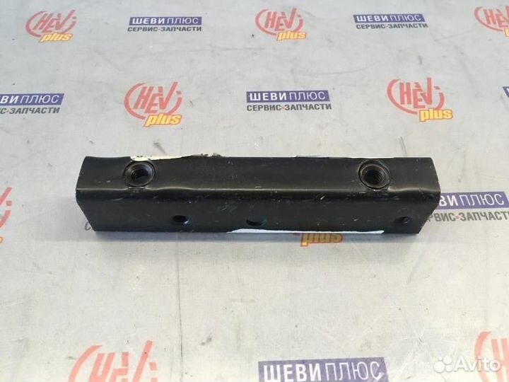 Кронштейн стабилизатора заднего Cadillac Brougham