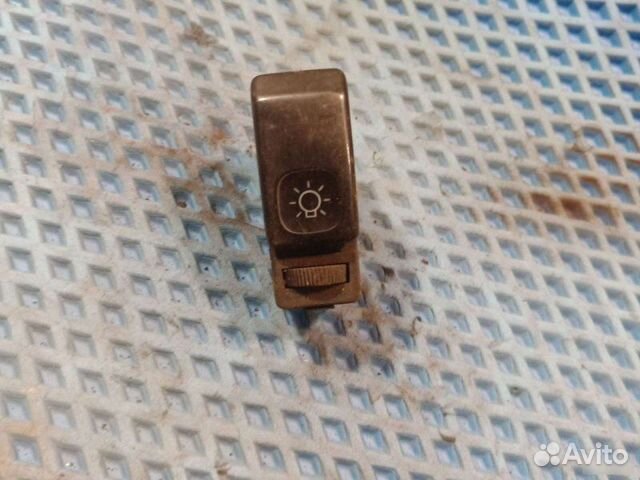 Кнопка включения фар Volkswagen Golf 2