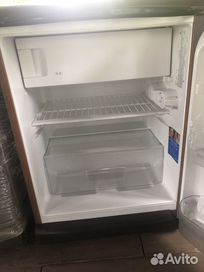 Мини холодильник Indesit mt08t