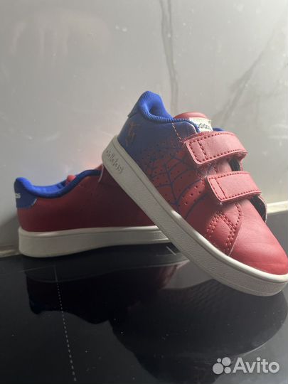 Кроссовки детские adidas