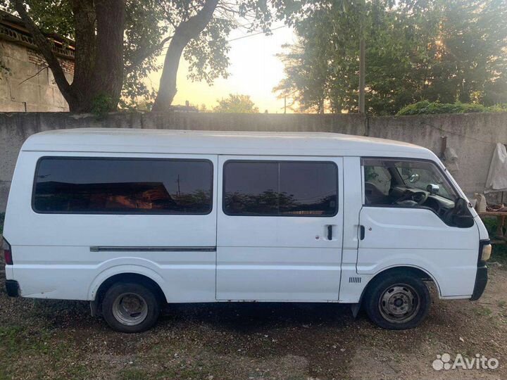 Mazda Bongo Brawny 2.0 AT, 2002, 441 000 км