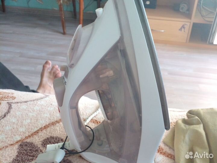 Утюг Vitek