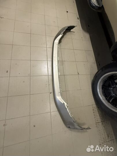 Накладка переднего бампера toyota tundra