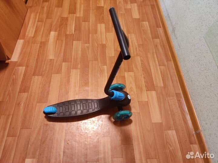 Самокат детский трехколесный бу