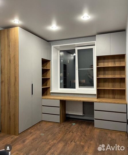 Стол угловой со шкафом