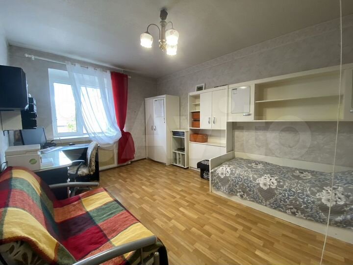 4-к. квартира, 208 м², 3/4 эт.